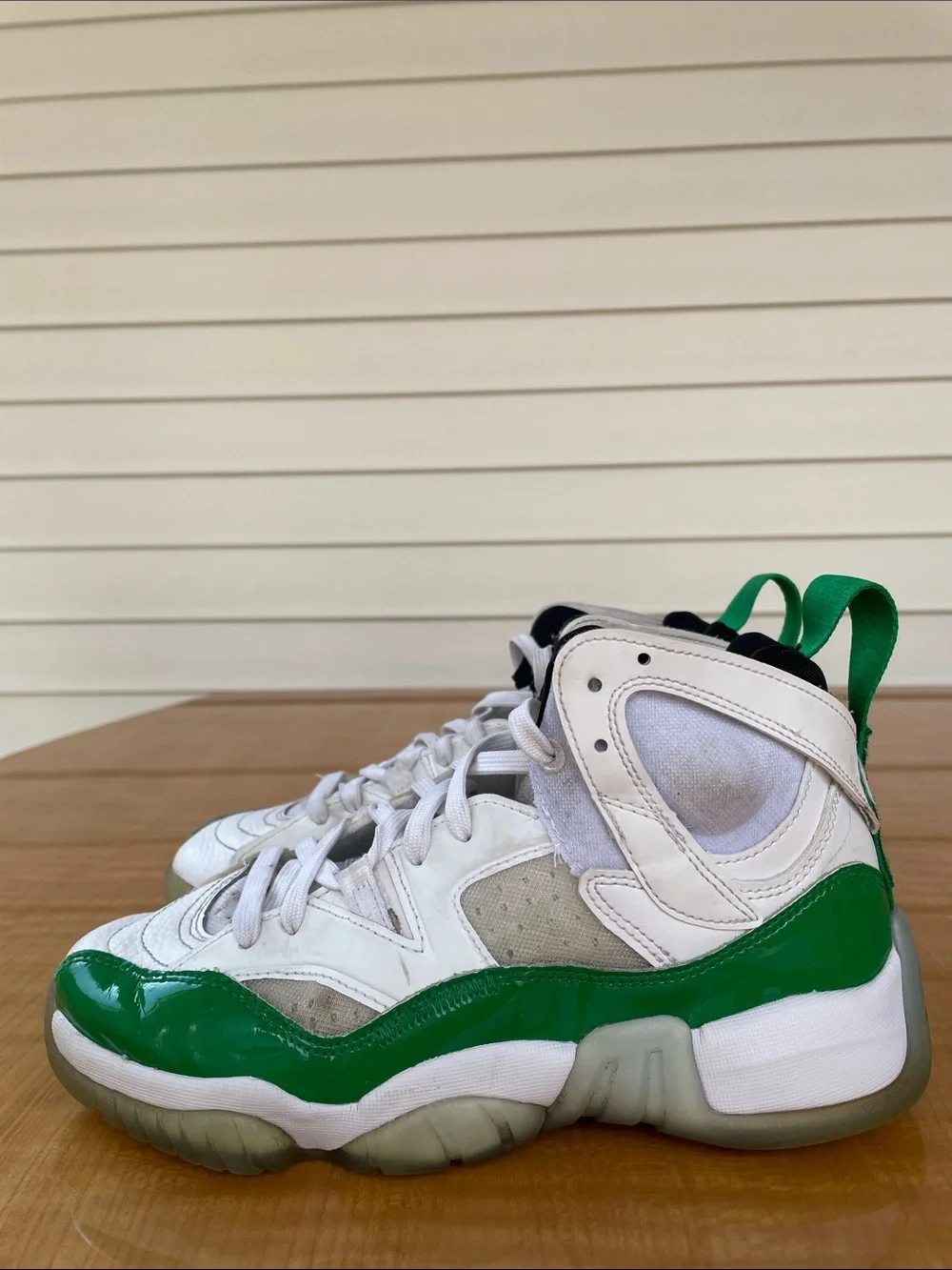 Air Jordan Jumpman Two Trey White Lucky Green Size 5Y Kids Shoes NBA Basketball
